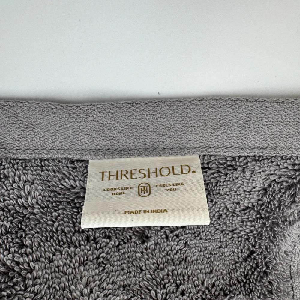 Threshold Total Fresh‎ Oversized Bath Towel 33x63 Dark Gray 100% Cotton NEW